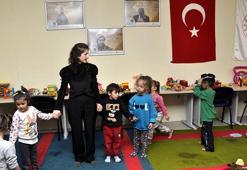 'Depremzede ana sınıfı öğrencileri sınıfta durmak istemiyor'