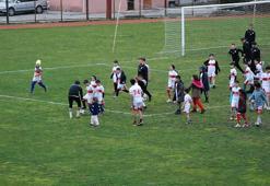 Bartınsporlu futbolcular, 100 depremzede çocukla maç yaptı