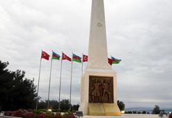 Tarihi Gelibolu Yarımadası'nda yapımı tamamlanan 'Azerbaycan Anıtı' törenle açıldı