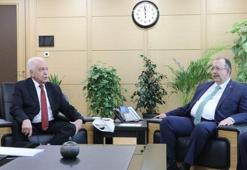 Doğu Perinçek, cumhurbaşkanı adaylığı için YSK'ya başvurdu