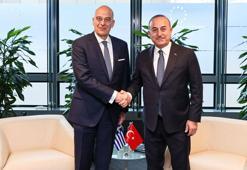 Çavuşoğlu, Yunan mevkidaşı Dendias’la görüştü