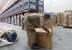 Türkiye'nin en büyük kayısı deposu, afetzedeler için lojistik merkeze dönüştürüldü