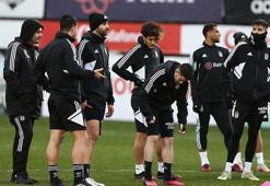 Beşiktaş, yağmur altında çalıştı