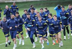 Fenerbahçe'de Valencia ve Emre Mor önce salonda, sonra sahada çalıştı