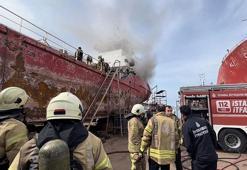 Tuzla'da gemi yangını