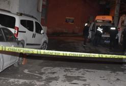 Eski sevgilisinin evinin duvarlarına yanıcı madde fırlattı