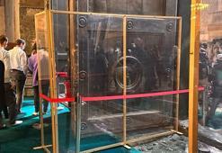 Ayasofya Camii'nde aşınma önlemleri; '50 bin elin bir yere dokunduğunu düşünün'
