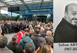 Gazeteci Şaban Arslan için Sabah Gazetesi önünde tören