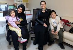 Depremde uzuvlarını kaybeden kardeşlere Çocuk İyilik Merkezi'nde protez takıldı