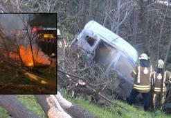 Avcılar'da ağaçlık alana uçan hafif ticari araç yandı: 1 ölü