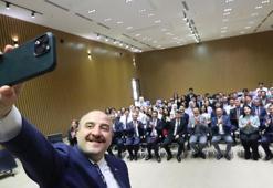 Bakan Varank ve Togg heyeti, Taşkent’te Özbek öğrencilerle buluştu