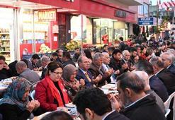 15 bin kişi, geleneksel Andırın Caddesi Büyük İftarı'nda oruç açtı