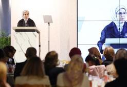 Emine Erdoğan, TOGEMDER'in iftar programında depremzedeler ve hayırseverlerle buluştu