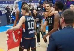 Prag Büyükelçisi Bağış, ÇBK’nın Türk bayrağı açmasına engel olanlara tepki gösterdi