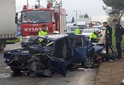 Otomobille çarpıştıktan sonra ağaca çarptı: 1 ölü, 1 yaralı
