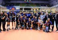 Erkekler AXA Sigorta Kupa Voley’de ilk finalist Halkbank