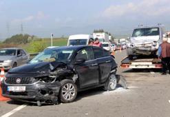 Anadolu Otoyolu'nda 5 aracın karıştığı zincirleme kaza: 6 yaralı