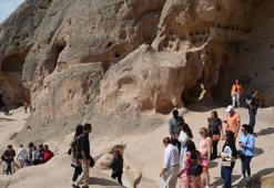 Kapadokya’nın gözdesi Selime Katedrali'nde bahar yoğunluğu