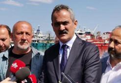 Bakan Özer: Deprem bölgesindeki 12 bin çocuğa bayram hediyesi hazırlandı