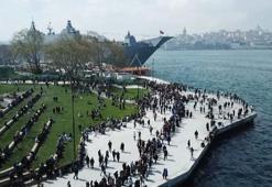 Visitors formed meters of queue to see TCG Anadolu