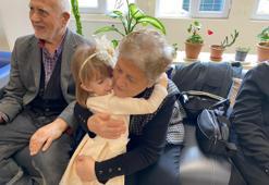 Çocuklardan Tuzla'daki Yaşlılar Merkezi’ne bayram ziyareti