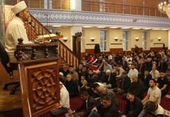 Deprem bölgesinde bayram namazı