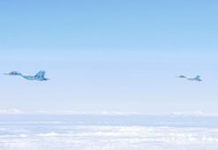 Alman ve İngiliz savaş uçakları, Rus uçaklarını engelledi