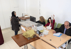 Eskişehir'deki Hasan Polatkan Havalimanı'nda tek sandık kuruldu