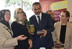 Bakan Özer: Her kadın kooperatifimize en az bir usta öğretici alacağız