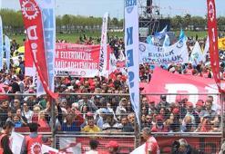 Maltepe miting alanında 1 Mayıs için toplanmalar başladı