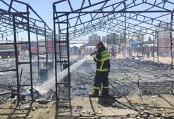 Çadır kentte eğitim ve etkinlikler için kullanılan 3 çadır, yandı