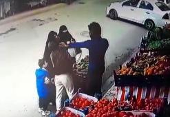 Markette 3 kadının darbedilmesi kamerada