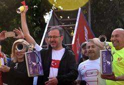 Maratonİzmir'de startı Bakan Kasapoğlu yaptı