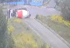 Sultanbeyli'de beton mikseri kazası kamerada