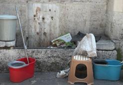 Konteynerlerin gölgesindeki tarihi çeşmeler