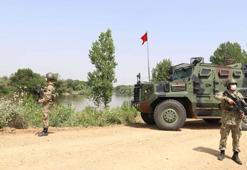 Yunanistan sınırında 3'ü FETÖ şüphelisi 5 kişi yakalandı