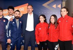 Bakan Kasapoğlu şampiyon sporcularla buluştu