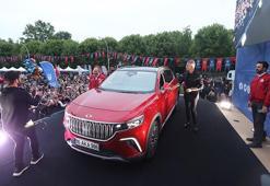 Özcan Deniz, Togg'la sahneye çıktı