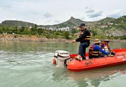 Otomobilin Munzur Çayı’na uçtuğu kazada Azad'ı arama çalışmalarında 22’nci gün