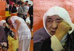 Torununun boks maçını izlemek için tekerlekli sandalye ile salona geldi