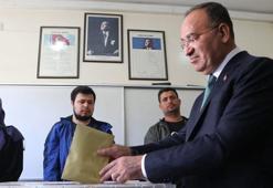 Bakan Bozdağ, oyunu kullandı