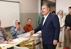 Sağlık Bakanı Fahrettin Koca oyunu Üsküdar'da kullandı