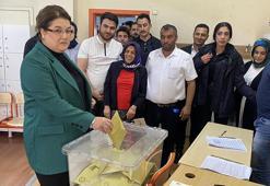 Bakan Yanık: Lütfen bütün vatandaşlarımız oylarını kullansın