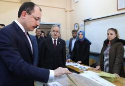 Bakan Muş'un sandığından Erdoğan çıktı