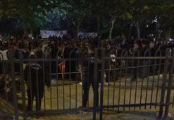 AK Parti İstanbul İl Başkanlığı önünde partililerin bekleyişi