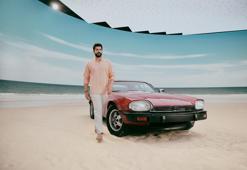 Burak Özçivit sanal stüdyoda objektif karşısına geçti