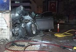 Bursa'da otomobil, metro istasyonunun alt geçidine çarptı: 3 ölü 1 yaralı
