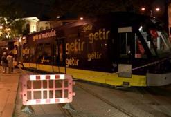 Gülhane'de tramvay raydan çıktı