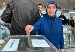 Yurt dışı temsilcilikleri ve gümrük kapılarında oy verme işlemi başladı