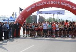 Samsun'da 19 Mayıs Yarı Maratonu koşuldu